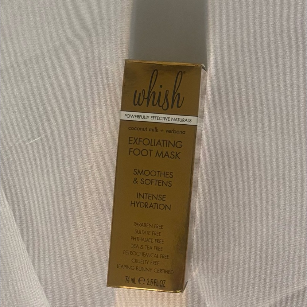 Whish Powerfully Effective Naturals Coconut Milk + Verbena Exfoliating Foot Mask
